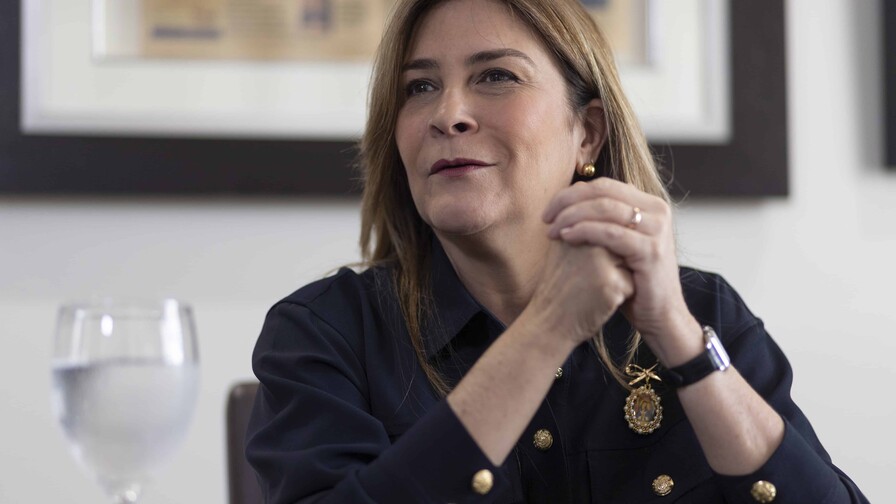 Carolina Mejía llama a defender la soberanía nacional y cumplir la ley migratoria Carolina Mejía llama a defender la soberanía nacional y cumplir la ley migratoria