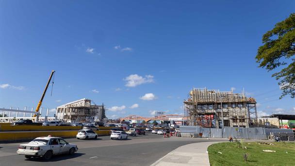 Obras Públicas avanza en icónico puente peatonal del kilómetro 9