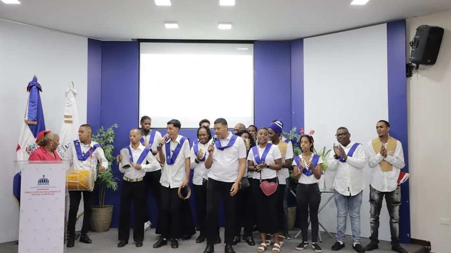 Supérate gradúa 90 jóvenes en aulas de inclusión y transición a la vida adulta Supérate gradúa 90 jóvenes en aulas de inclusión y transición a la vida adulta