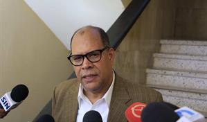 Abogados dicen falta gente por someter en caso Senasa y que algunos están colaborando en libertad