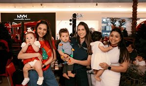 &Aacute;gora Mall celebra la Navidad con el &Aacute;rbol que Canta y Regala Sonrisas