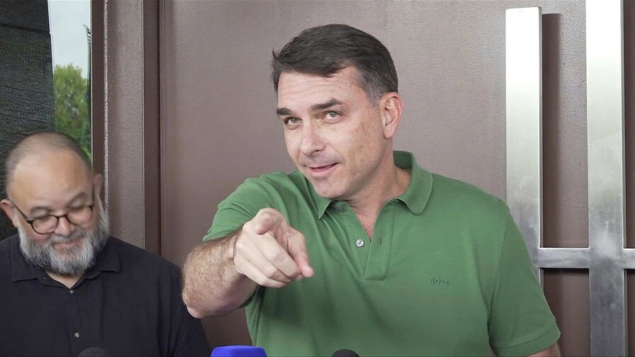 Bolsonaro promete militares en la frontera, castración química y cárceles al estilo Bukele