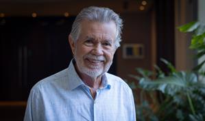 José Luis Vega: "Yo creo en las musas. Y la gran musa es la lengua misma"