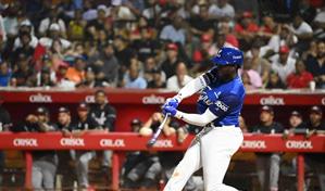 Video | Ronny Mauricio conecta cuadrangular y deja tendidos a los Leones del Escogido