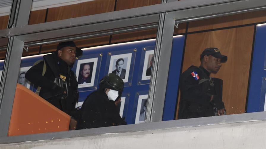 MP pide 18 meses de prisión preventiva por presunto desfalco de RD$15 mil millones en Senasa MP pide 18 meses de prisión preventiva por presunto desfalco de RD$15 mil millones en Senasa