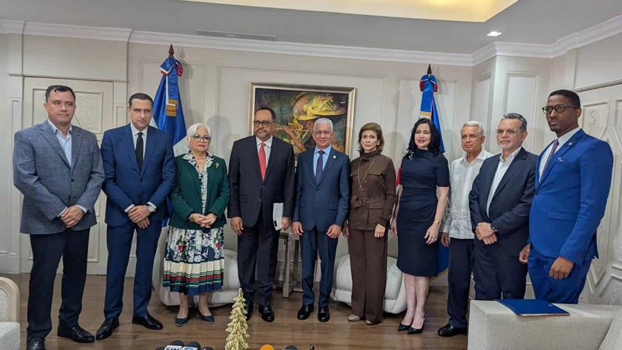 Poder Ejecutivo deposita en el Senado proyecto de reforma a la Ley Orgánica de la Policía Nacional Poder Ejecutivo deposita en el Senado proyecto de reforma a la Ley Orgánica de la Policía Nacional