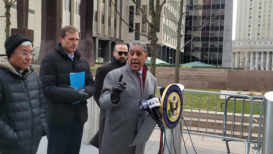 Espaillat y otros congresistas presentan proyecto de ley para proteger a inmigrantes en las cortes Espaillat y otros congresistas presentan proyecto de ley para proteger a inmigrantes en las cortes