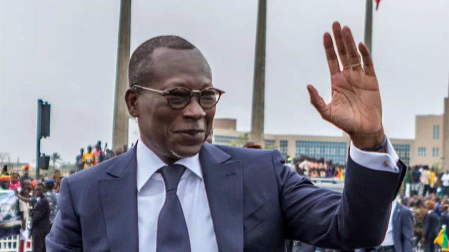 Presidente de Benín asegura que la situación está bajo control tras intento de golpe de Estado Presidente de Benín asegura que la situación está bajo control tras intento de golpe de Estado