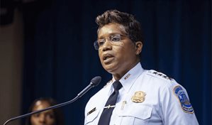 La jefa de la Policía de Washington renuncia tras el atentado contra guardias nacionales