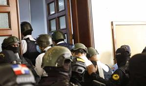 Tribunal aplaza para este jueves audiencia de coerción contra imputados por fraude en Senasa