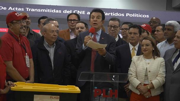 Candidato presidencial hondureño denuncia "robo" en las elecciones