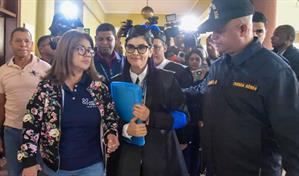 Aplazan para este miércoles audiencia de coerción contra imputadas por muerte de Stephora