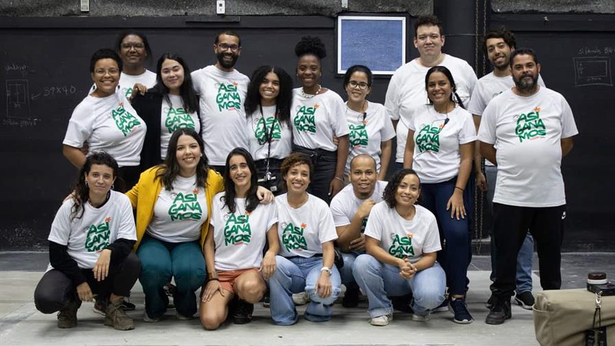 "Aquí Estamos", producción de Minervas Films nominada a los Premios La Silla 2025 "Aquí Estamos", producción de Minervas Films nominada a los Premios La Silla 2025