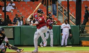 Deyvison de los Santos carga a unos Gigantes que huelen a round robin