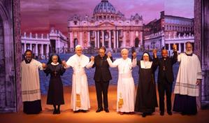 Habemus Papa debuta con fuerza: un estreno que conquista la Sala Ravelo