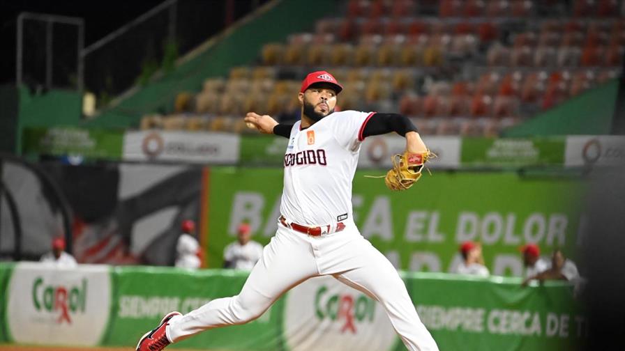 Escogido y Gigantes intercambian jugadores en Lidom Escogido y Gigantes intercambian jugadores en Lidom
