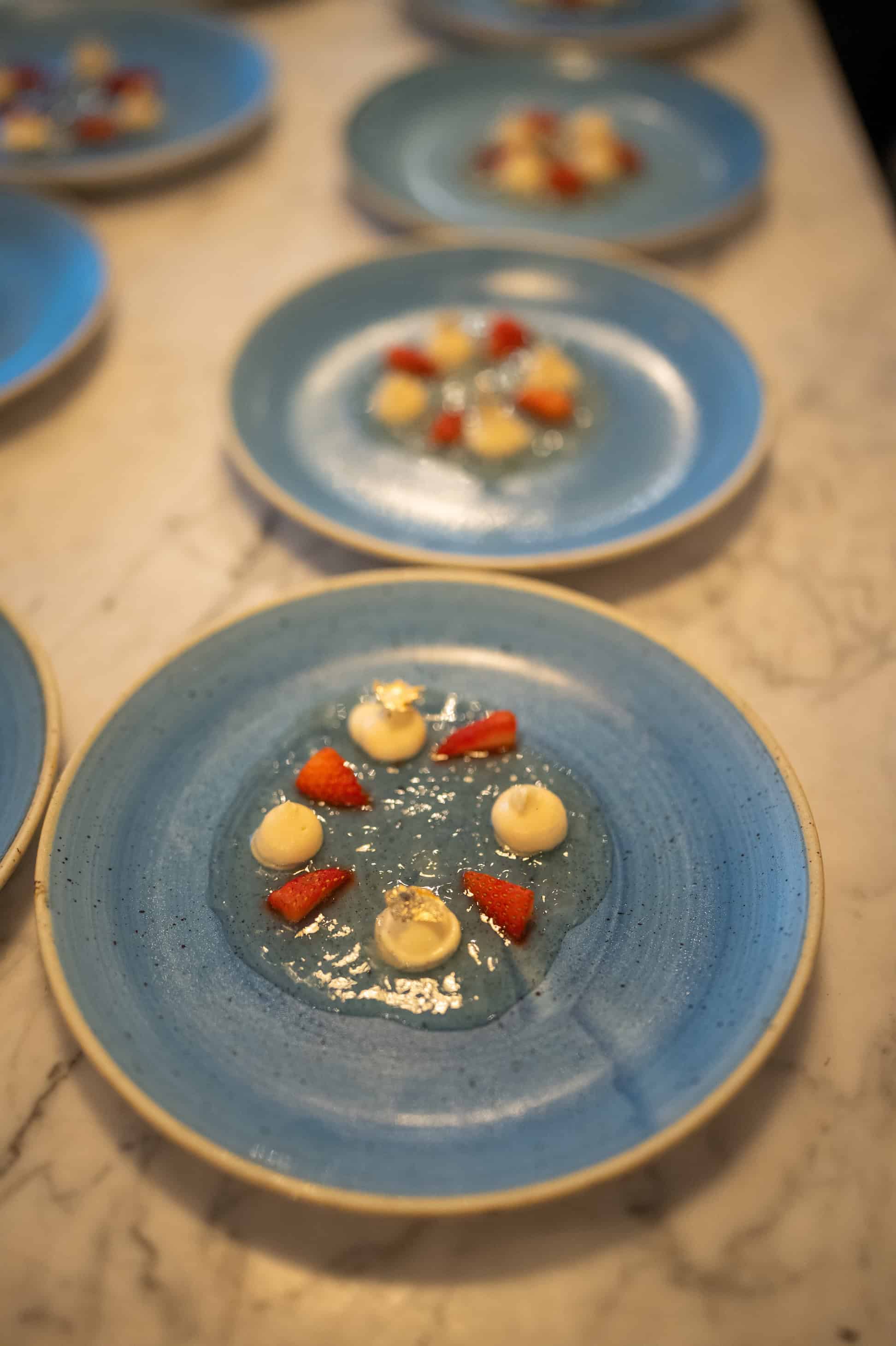 Yuzu mousse, del chef Ricardo Sanz.