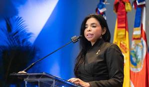 Yeni Berenice: "La corrupci&oacute;n es una violaci&oacute;n sistem&aacute;tica a los derechos humanos"