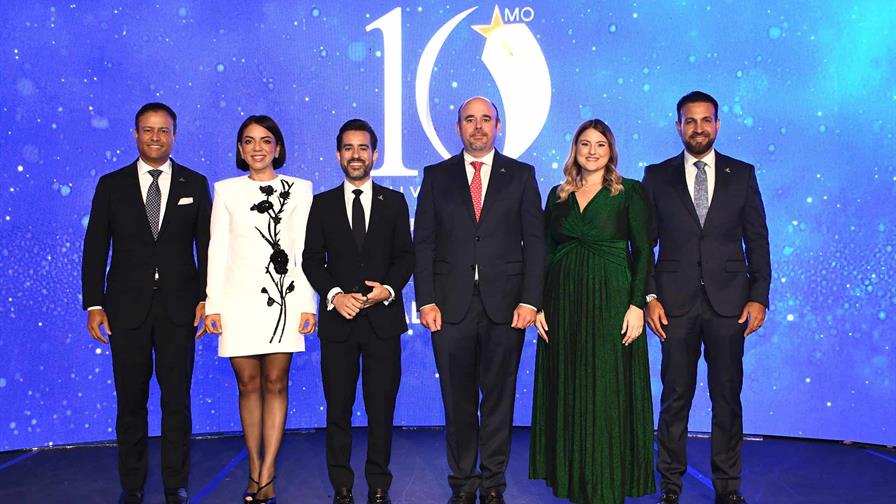 Adocose celebra el décimo aniversario de premios a la excelencia Adocose celebra el décimo aniversario de premios a la excelencia