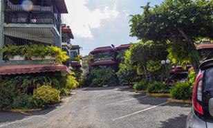 Dos semanas sin una gota: envejecientes de Gazcue sobreviven pagando camiones cisterna