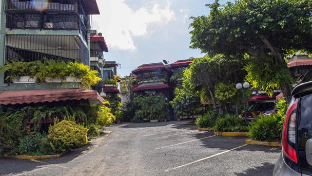 Desesperación en residencial Gazcue por falta de agua