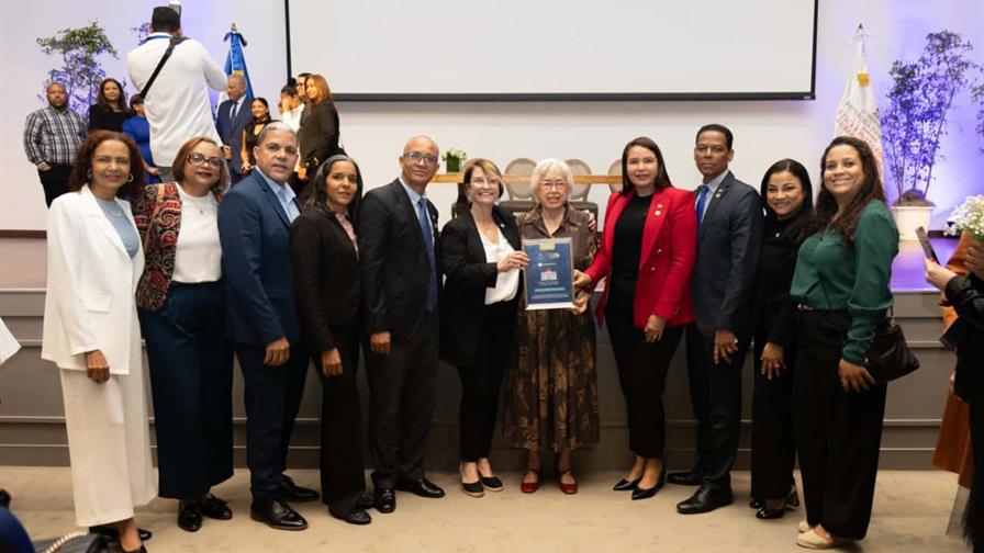 Reconocen a Bellas Artes por promover la ética en la gestión pública Reconocen a Bellas Artes por promover la ética en la gestión pública