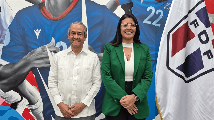 Yelena Hazim Figuereo es la primera secretaria general en la historia de Fedofútbol