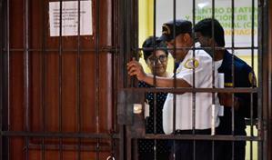 Madre revive tragedia donde muri&oacute; Stephora durante proyecci&oacute;n de video en audiencia