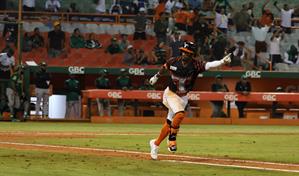 Video |Los Toros dejan en el terreno a las Estrellas Orientales y se afianzan en la segunda posición