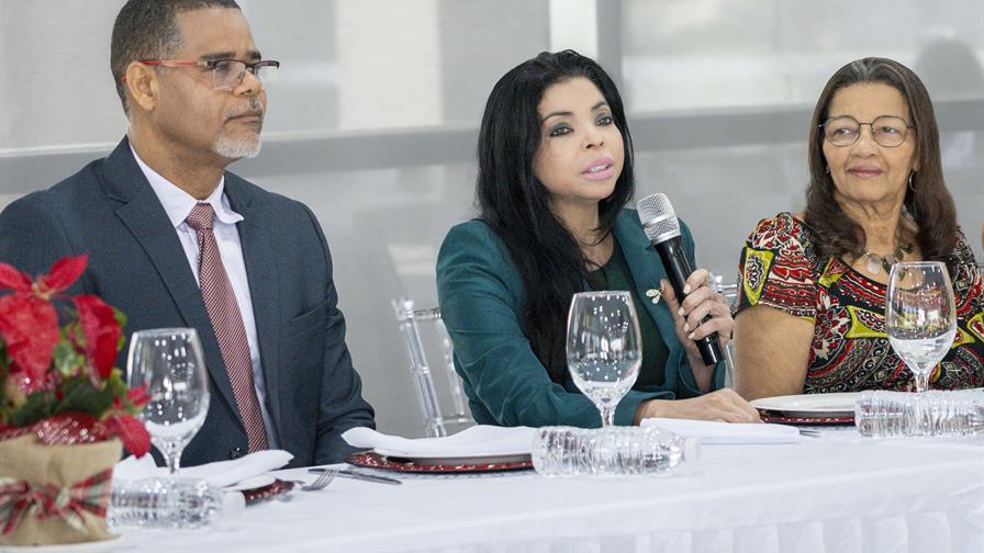 Yeni Berenice defiende el nuevo Código Procesal Penal Yeni Berenice defiende el nuevo Código Procesal Penal