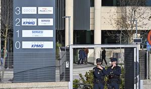 Detienen al dueño y al CEO de aerolínea Plus Ultra por presunto blanqueo de capitales