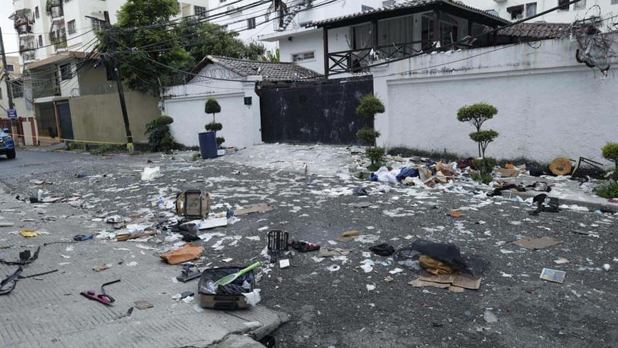 Autoridades evalúan daños tras explosión en la torre en Villa Marina Autoridades evalúan daños tras explosión en la torre en Villa Marina