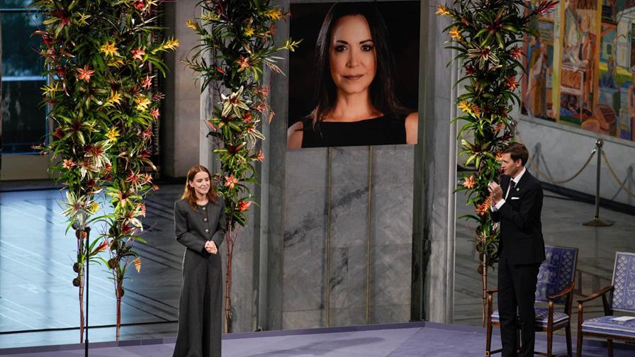 María Corina Machado burla el cerco de Maduro y recibe el Nobel de la Paz María Corina Machado burla el cerco de Maduro y recibe el Nobel de la Paz