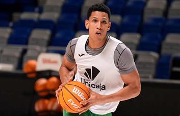 La Fedombal no tira la toalla con Tyson P&eacute;rez