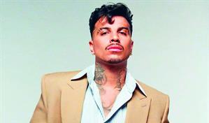 "La vuelta por el patio" de Rauw Alejandro