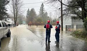 M&aacute;s de 75,000 personas en alerta de evacuaci&oacute;n por lluvias en el estado de Washington