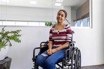 M&aacute;s all&aacute; de la limitaci&oacute;n: el camino de j&oacute;venes con discapacidad en carreras y oficios regulares