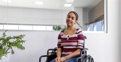 M&aacute;s all&aacute; de la limitaci&oacute;n: el camino de j&oacute;venes con discapacidad en carreras y oficios regulares