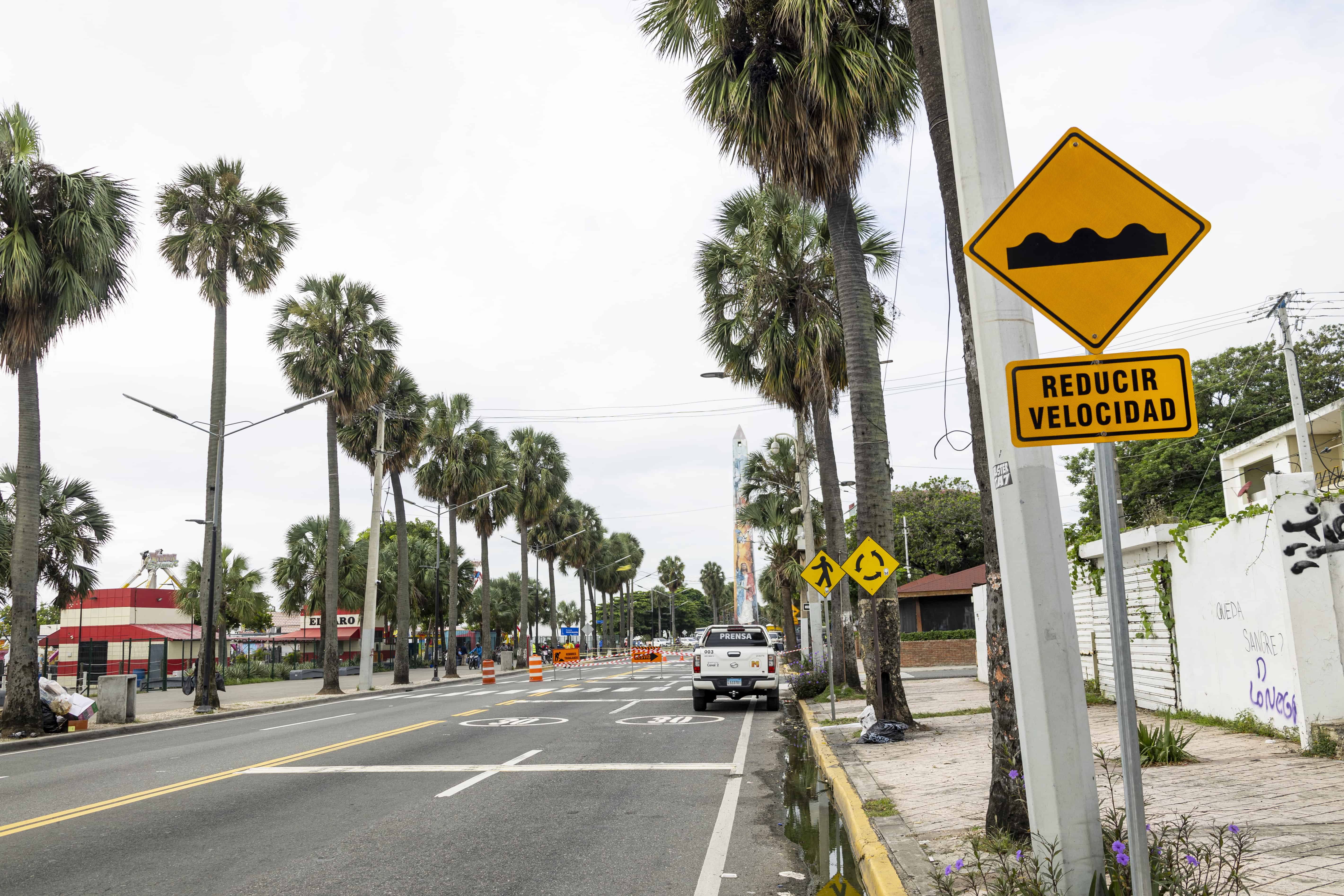 Señalética en dirección este-oeste de la avenida George Washington.