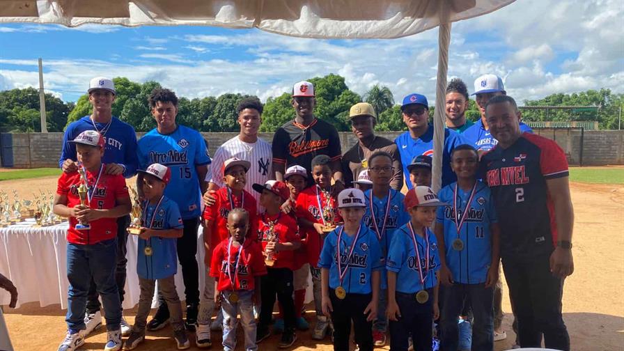 La Academia Otro Nivel inaugurar&aacute; este s&aacute;bado la sexta Copa Navide&ntilde;a de b&eacute;isbol
