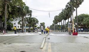 Intrant modifica rampas de la calzada elevada en el Malecón para evitar daños a vehículos