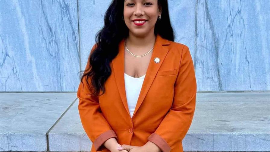 La dominicana Amanda S&eacute;ptimo suspende su campa&ntilde;a al Congreso de EE. UU. tras diagn&oacute;stico de lupus