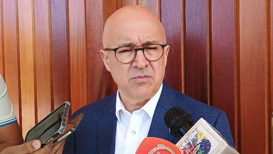 Domínguez Brito califica al Gobierno de "inepto" tras apagón general y cuestiona subsidios eléctrico Domínguez Brito califica al Gobierno de "inepto" tras apagón general y cuestiona subsidios eléctrico