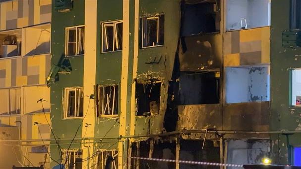 Drones ucranianos alcanzan edificio residencial en Rusia