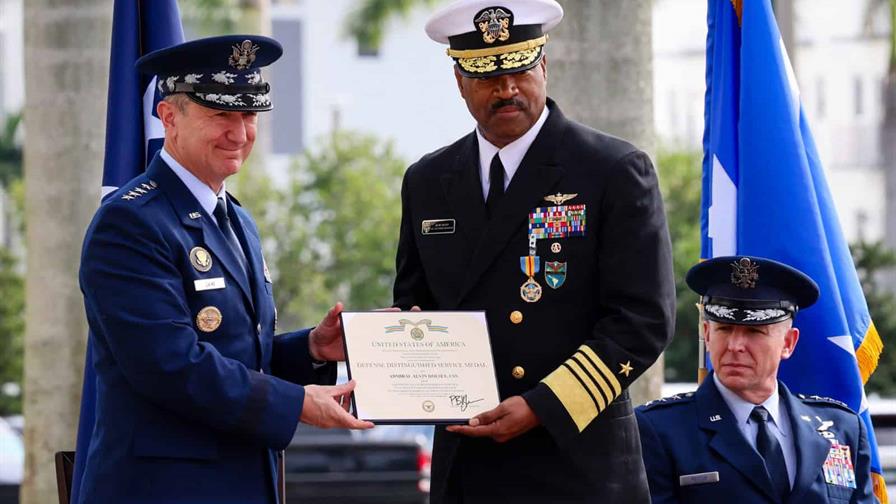 Asume nuevo jefe de Comando Sur de EE. UU. para América Latina y el Caribe Asume nuevo jefe de Comando Sur de EE. UU. para América Latina y el Caribe