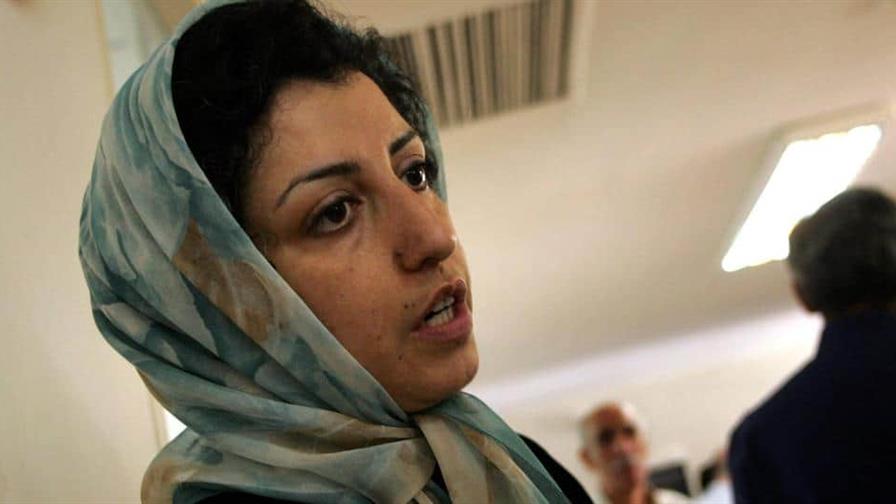 La premio Nobel iran&iacute; Narges Mohammadi, detenida de forma violenta