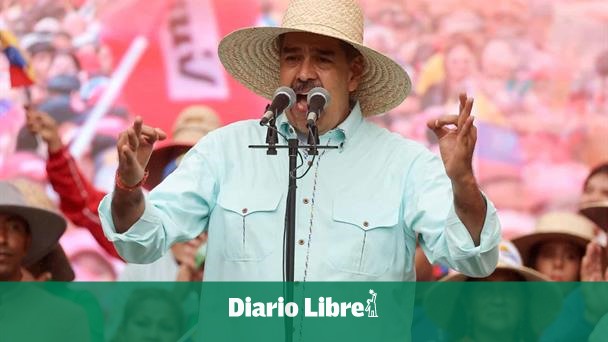 Maduro acusa a Corina Machado de "aplaudir" secuestro petrolero