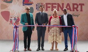 Roberto Ángel Salcedo encabeza el acto inaugural de la Feria Nacional de Artesanía