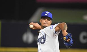 &Aacute;lbert Abreu lanza seis entradas en blanco, Licey supera a los Gigantes y se queda en tercer lugar
