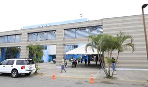 Mujer permanece en estado crítico tras balacera en Villa Duarte